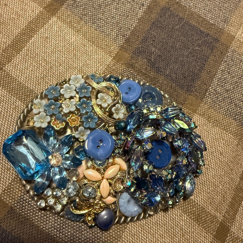 Blue belt buckle 4 1/2 by 3 inch fits onto 1 1/2 inch belt buckle